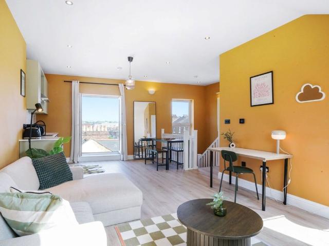 Studio for rent in London Borough of Wandsworth, Greater London