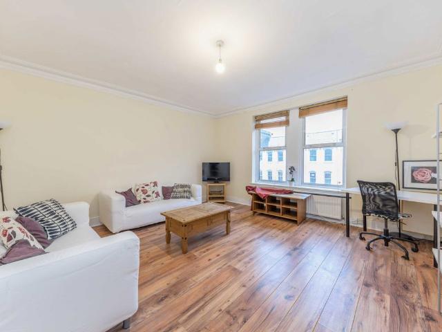 Apartment for rent in Balham, Greater London