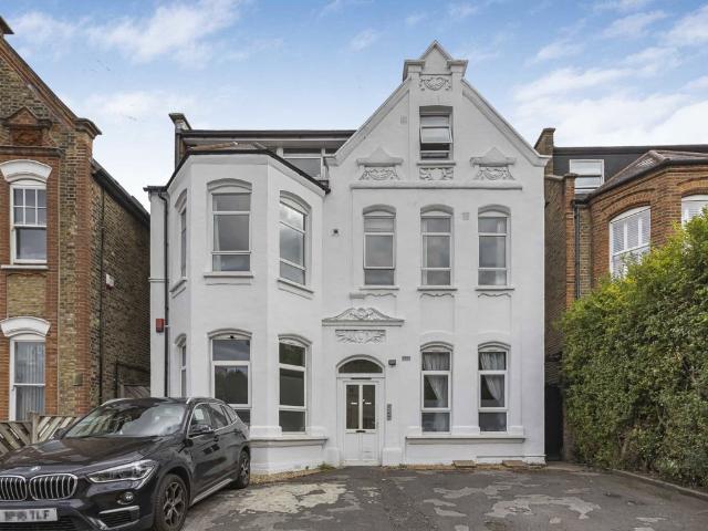Apartment for rent in Balham, Greater London