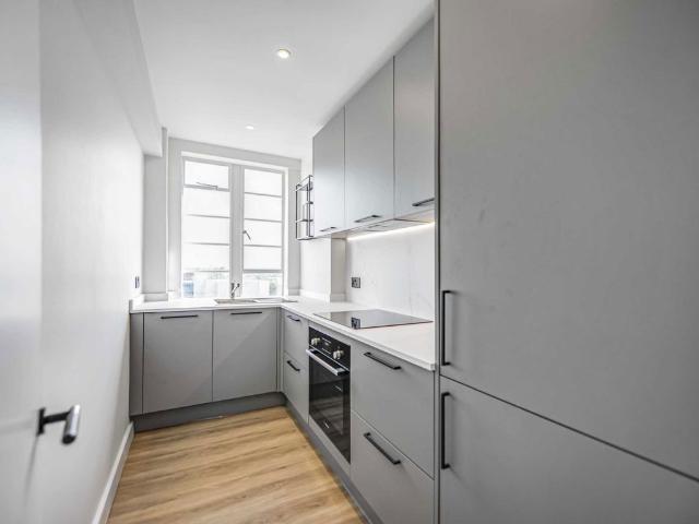 Apartment for rent in Balham, Greater London