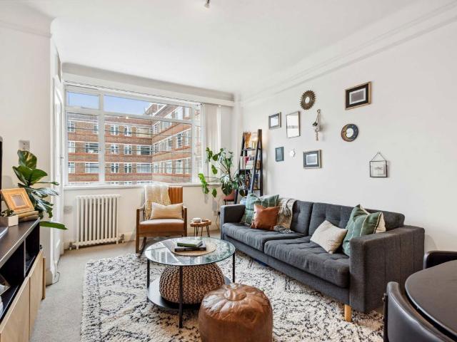 Apartment for rent in Balham, Greater London