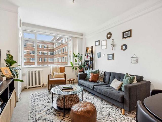 Apartment for rent in Balham, Greater London