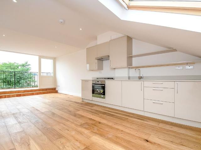 Apartment for rent in Balham, Greater London