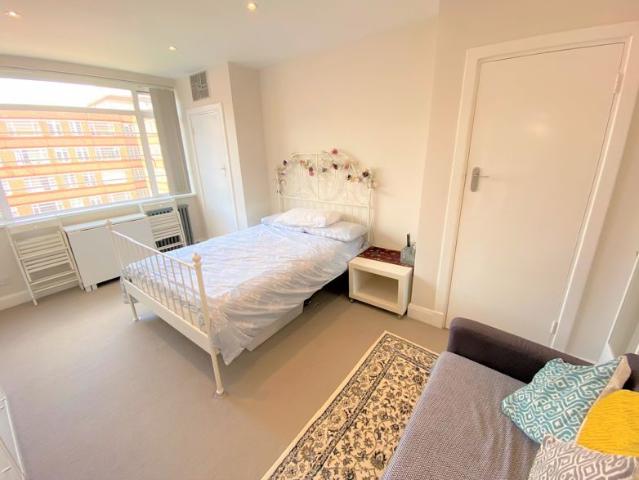 Studio for rent in Balham, Greater London
