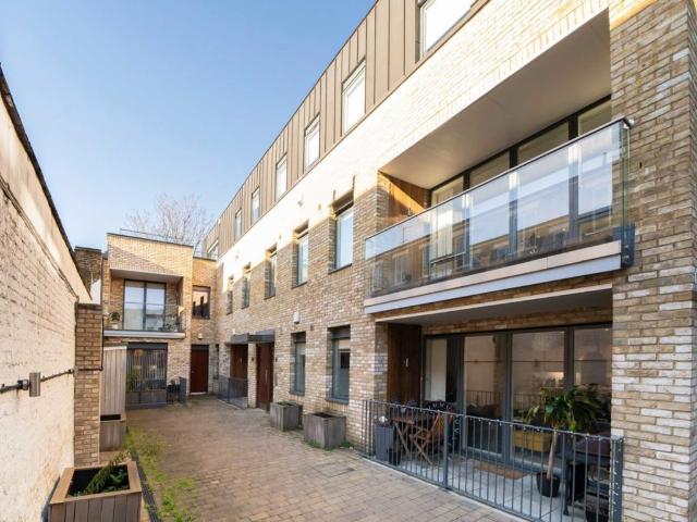 Apartment for rent in London Borough of Wandsworth, Greater London