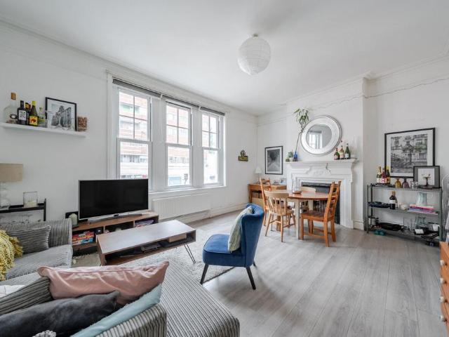Apartment for rent in Clapham, Greater London