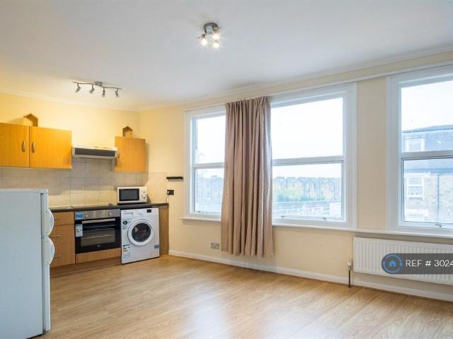 Apartment for rent in Balham, Greater London