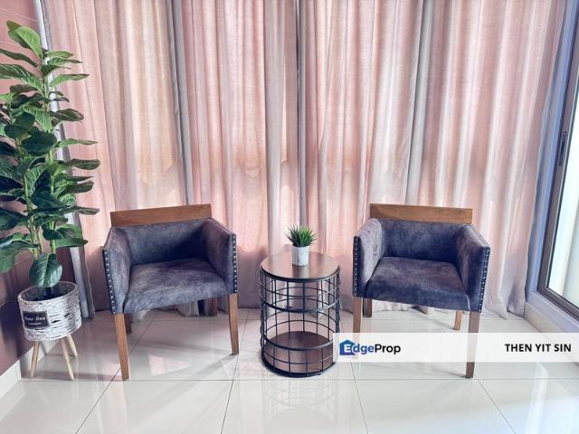 Condominium for sale in Malaka