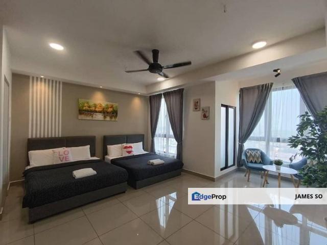 Condominium for sale in Malaka