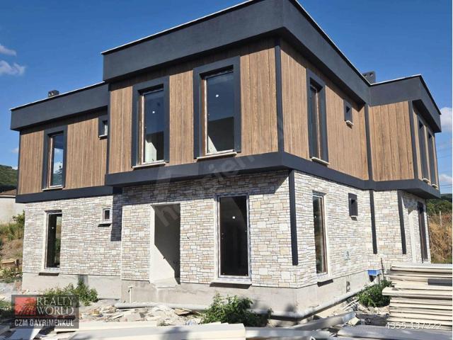 Dura, Manyas içerisinde satılık Villa