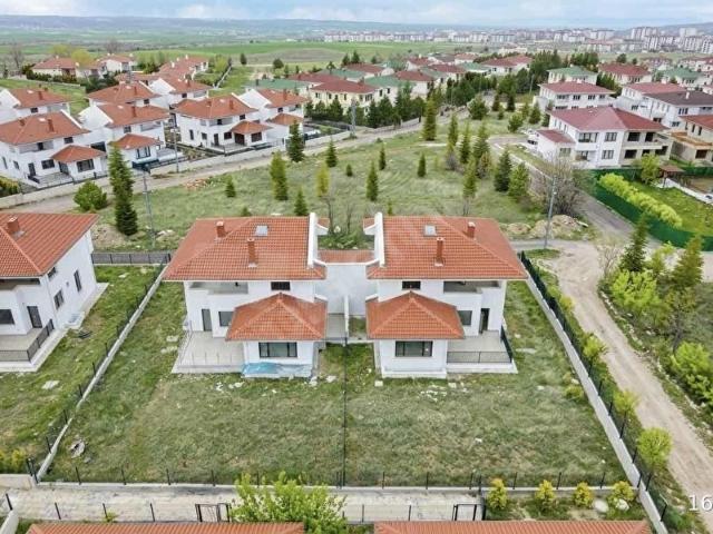 Etimesgut, Ankara içerisinde satılık Villa