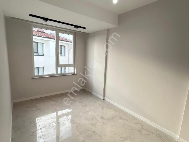 Esentepe Mahallesi, Tepebaşı içerisinde kiralık mülk