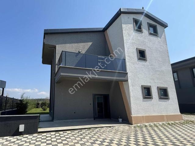 Pendik, İstanbul içerisinde satılık Villa