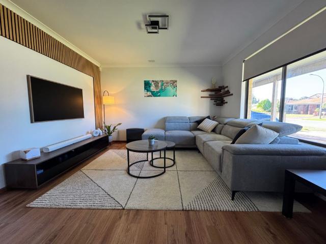 Room for rent in Ballajura, Western Australia