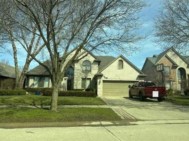 House for sale in Macomb