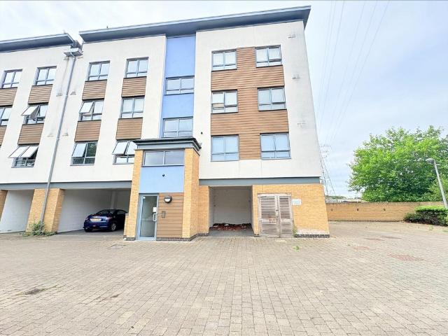Apartment for rent in Hythe, Fordham Heath