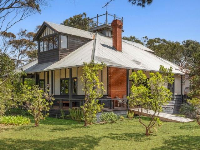 Cottage for sale in Tyagarah, Victoria