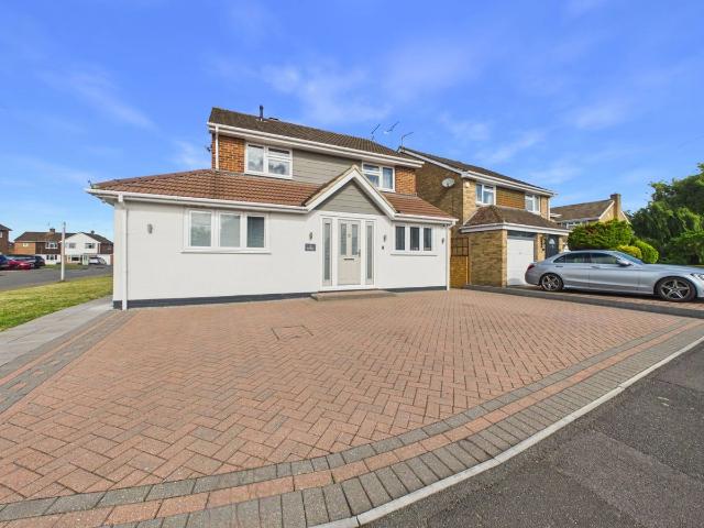 House for rent in Clewer Village, Windsor