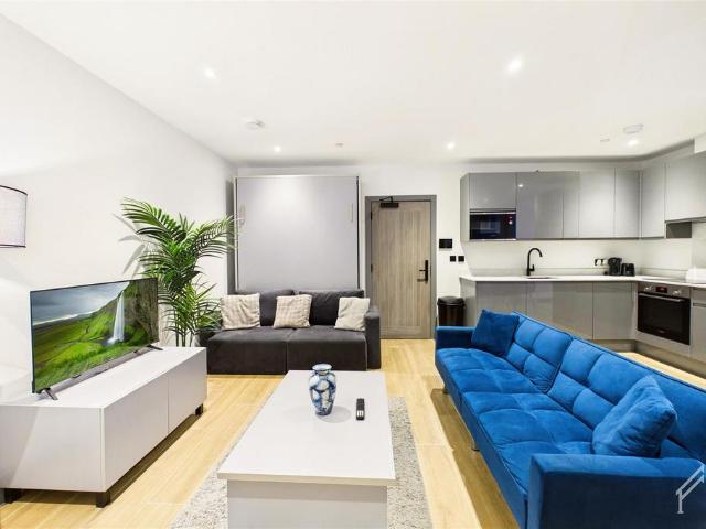 Apartment for rent in London Borough of Barnet, Greater London