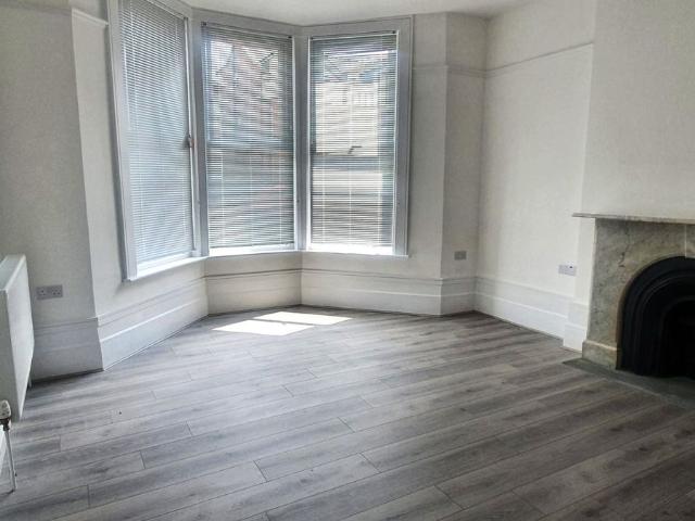 Apartment for rent in Fallow Corner, Greater London