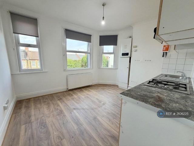 Apartment for rent in London Borough of Barnet, Greater London
