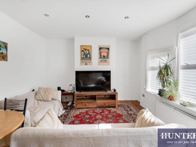 Apartment for rent in North Finchley, Greater London