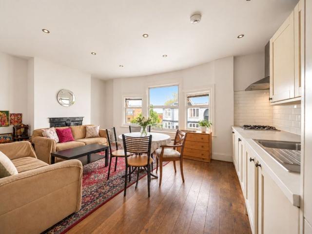 Apartment for rent in North Finchley, Greater London