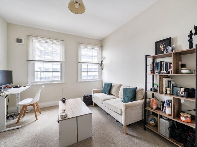 Apartment for rent in London Borough of Barnet, Greater London