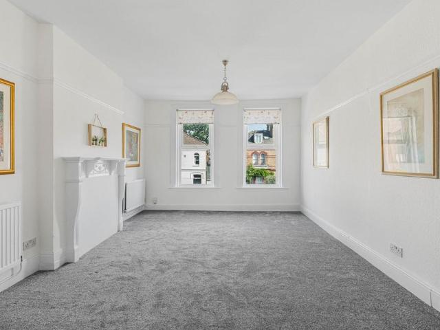 Apartment for rent in Fallow Corner, Greater London