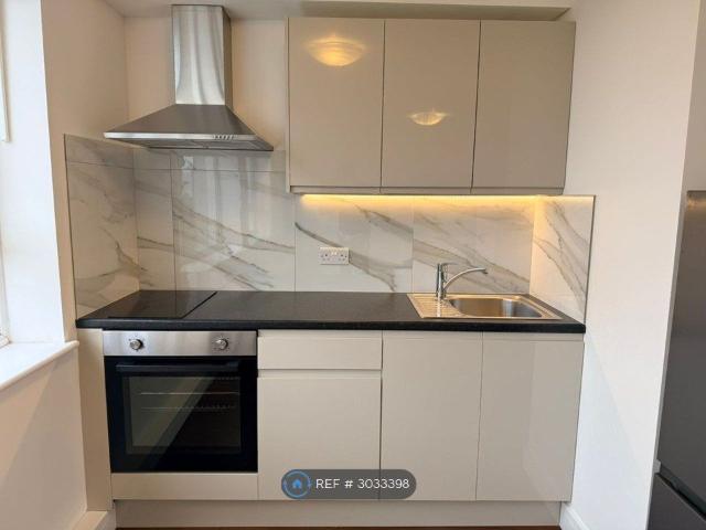Studio for rent in Fallow Corner, Greater London