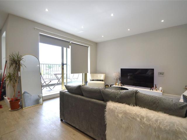 Apartment for rent in London Borough of Croydon, Selsdon