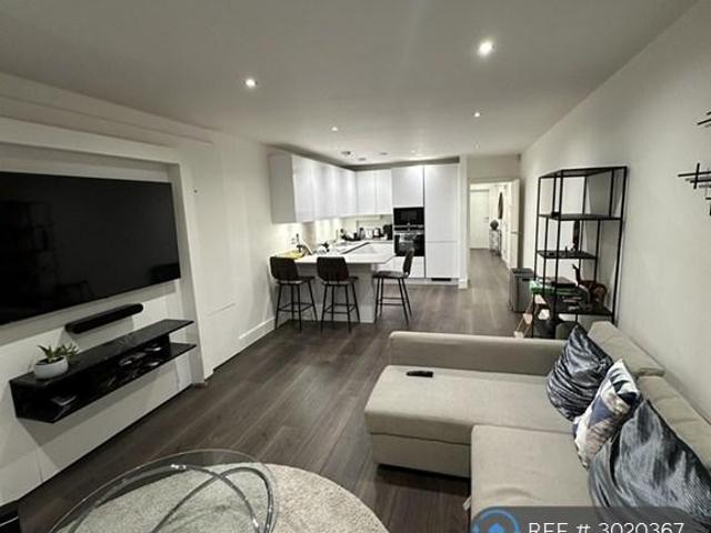 Apartment for rent in London Borough of Croydon, Selsdon