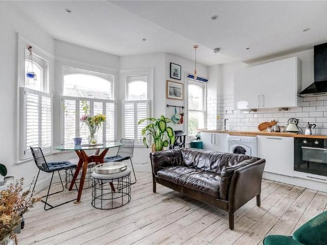 Apartment for rent in London Borough of Lambeth, Greater London