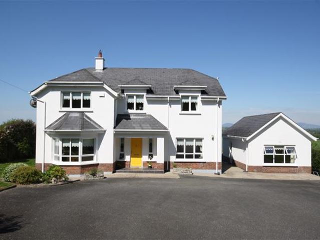 Farm for sale in Bree