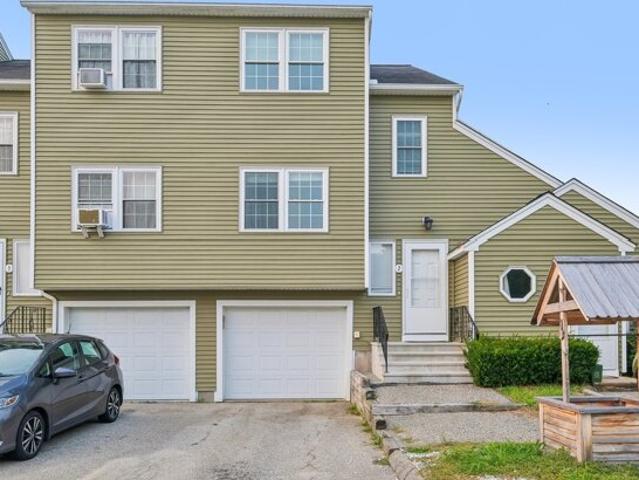 House for sale in Putnam, Northeastern Connecticut Planning Region