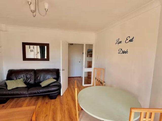 Apartment to rent in Bluebell, North Tipperary