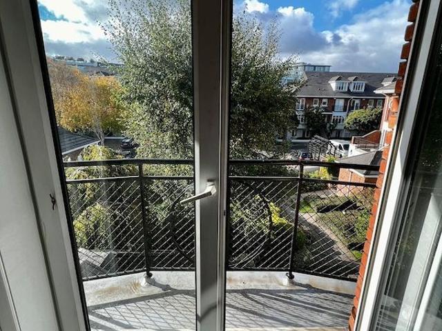 Townhouse to rent in Dublin