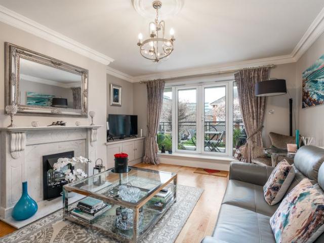 Apartment to rent in Bluebell, North Tipperary