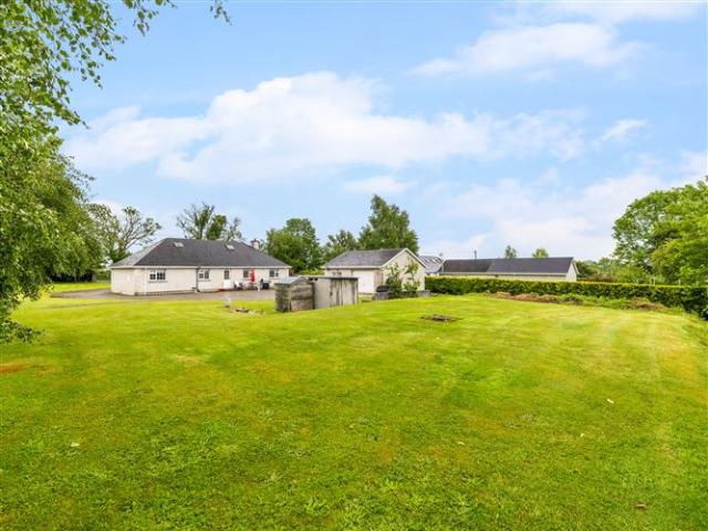 Bungalow for sale in Enniscorthy