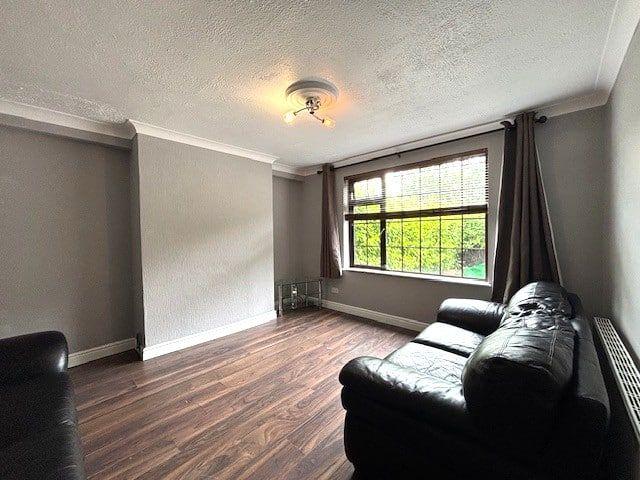 Apartment to rent in Bluebell, North Tipperary
