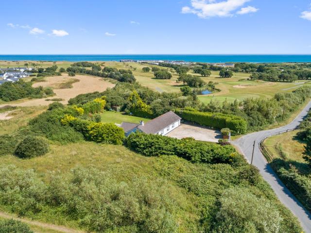 Farm for sale in Rosslare