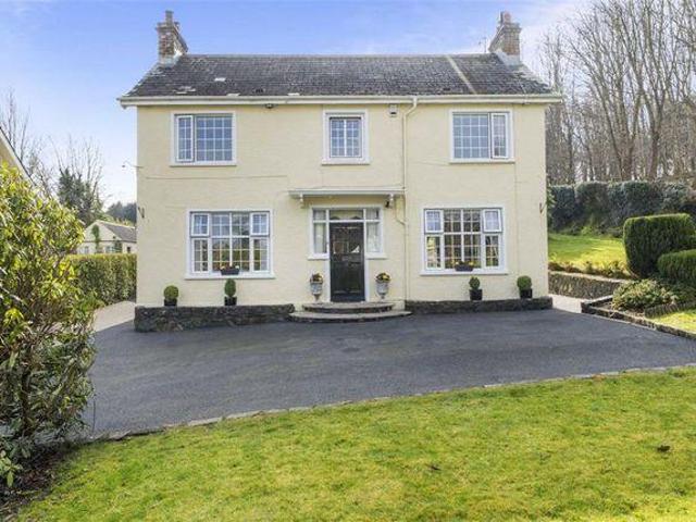 House for sale in Ballynahinch