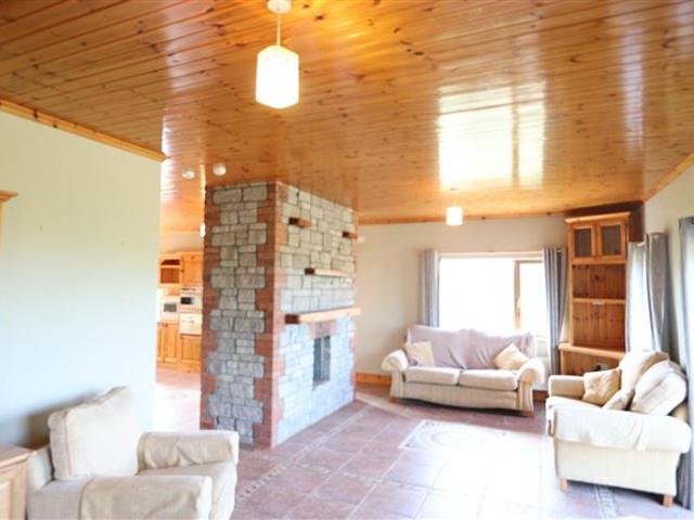 Detached House for sale in Cappamore, South Tipperary