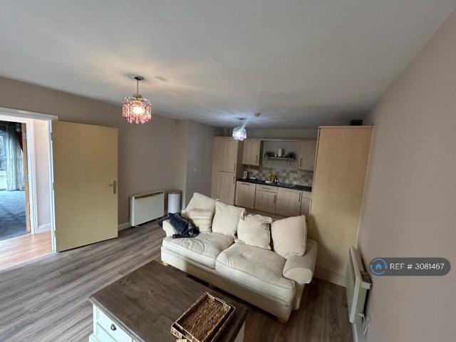 House for rent in Cleckheaton, Kirklees