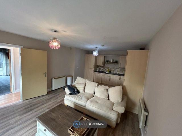 House for rent in Cleckheaton, Kirklees