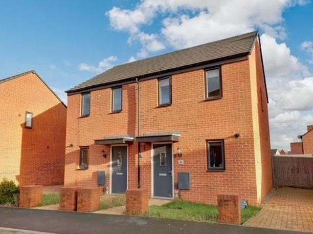 House for sale in Northampton, Northamptonshire