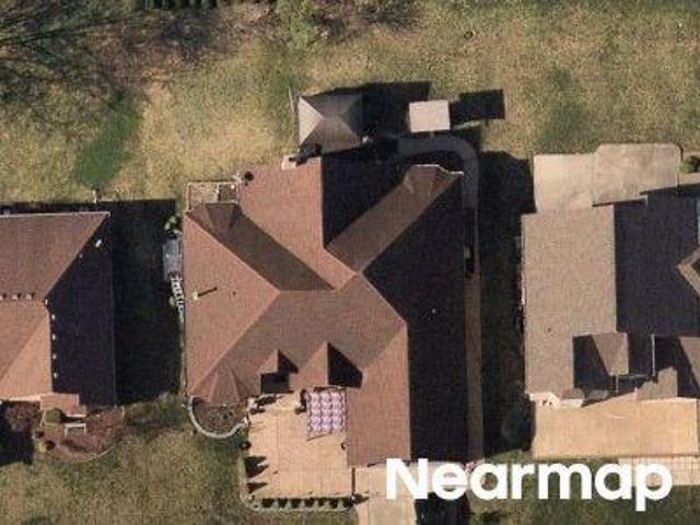 House for sale in Macomb House for sale in Macomb