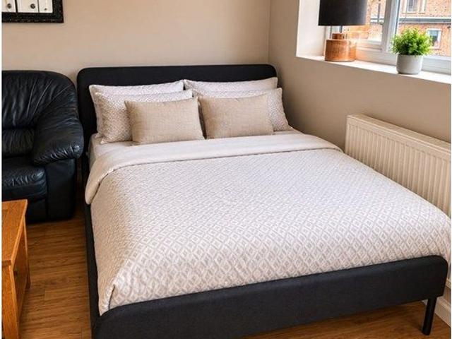Room for rent in Elstree and Borehamwood, Borehamwood