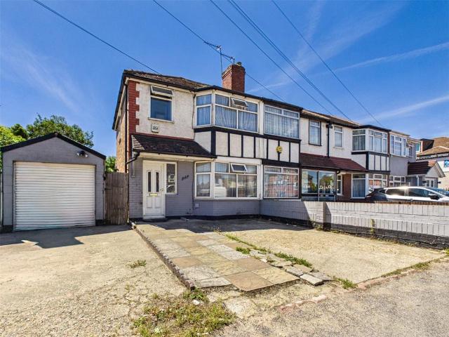 House for rent in Yeading, Greater London