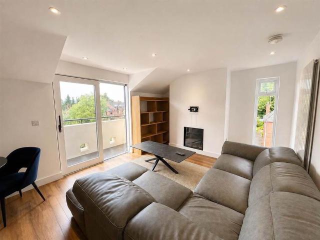 Apartment for rent in Balmoral, Northern Ireland